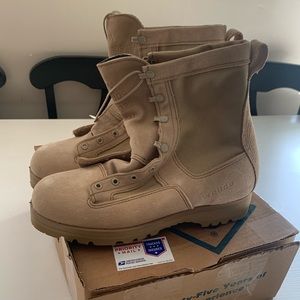 Army combat boots- Wellco